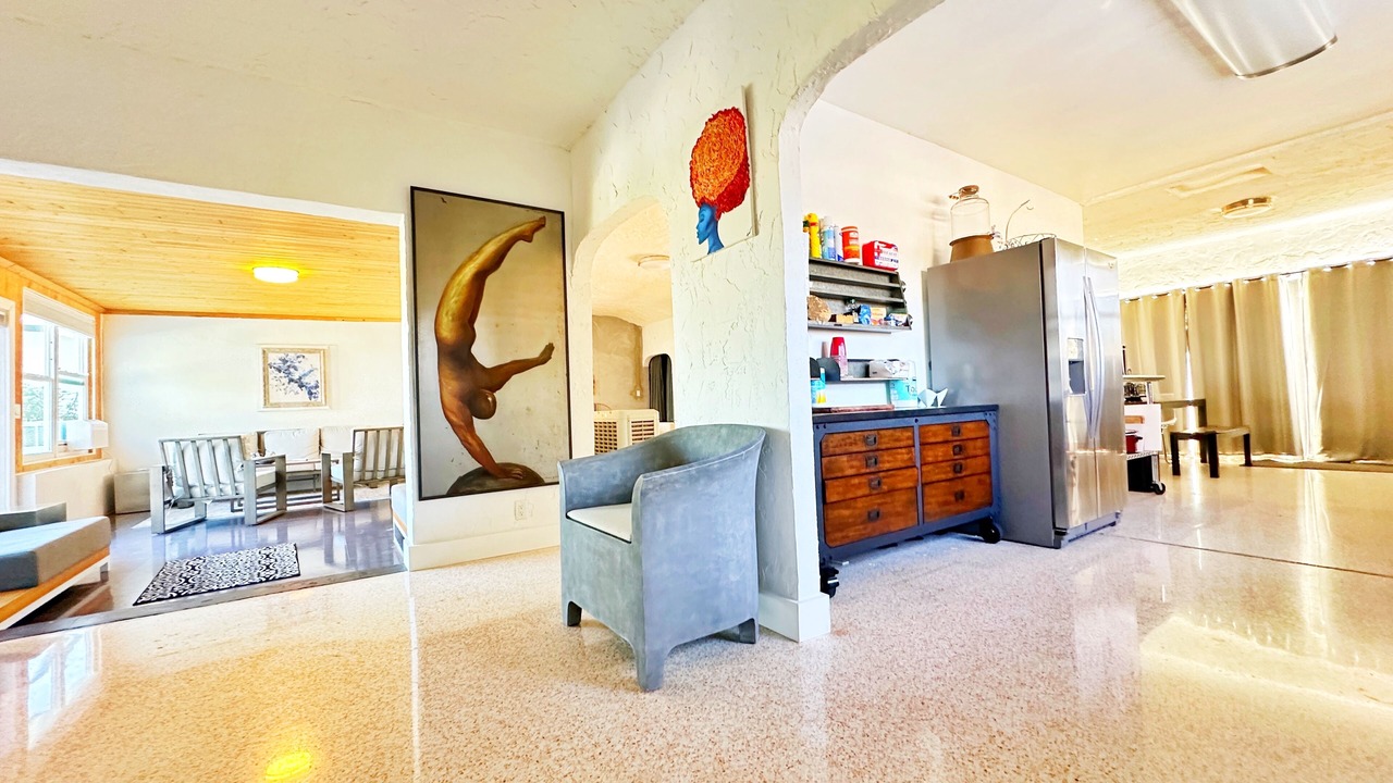 Photo of Others in Indian River Estates