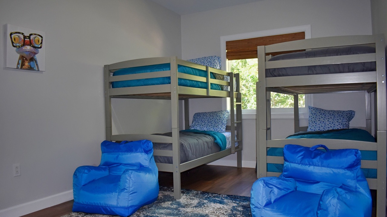 Photo of Bedroom in Indian Waterways
