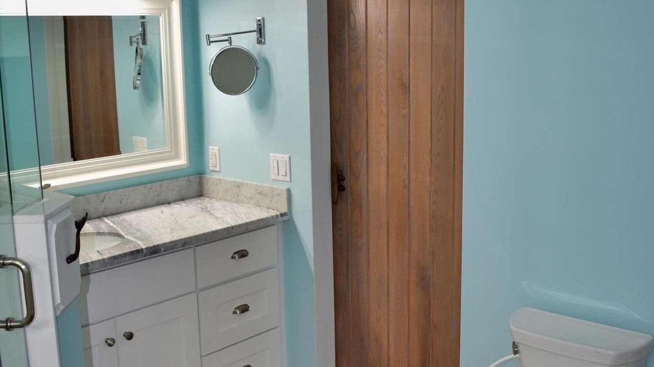 Photo of Bathroom in Indian Waterways