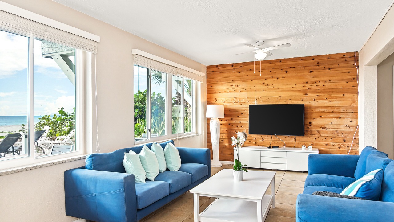 Photo of Livingroom in Englewood