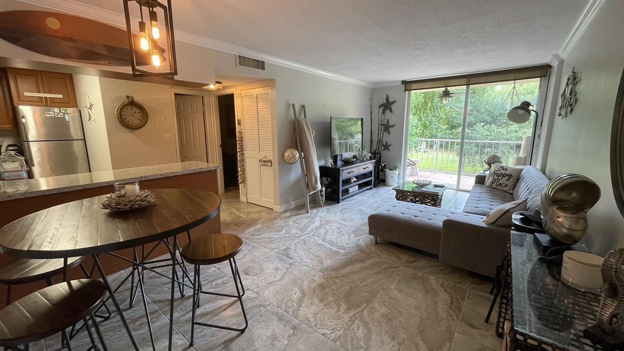 Photo of Livingroom in Islamorada
