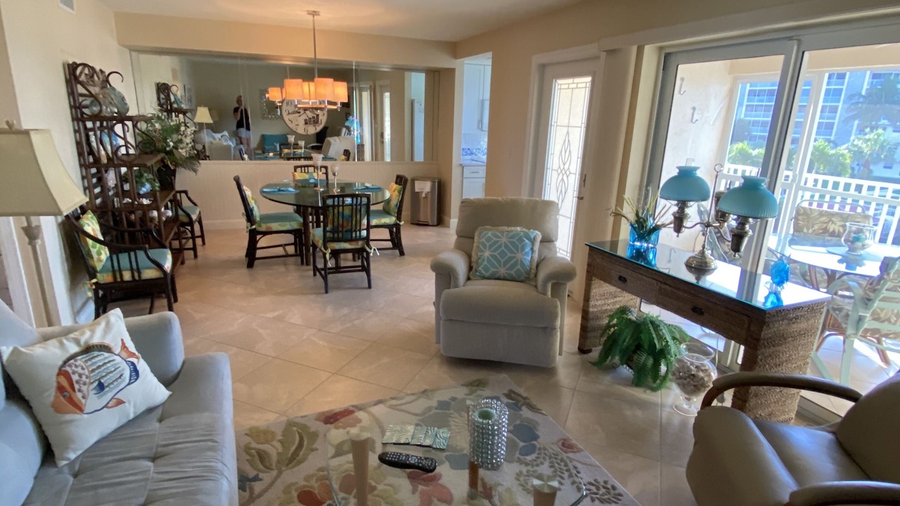 Photo of Livingroom in Bonita Springs