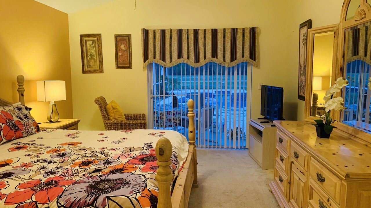 Photo of Bedroom in Lindfields
