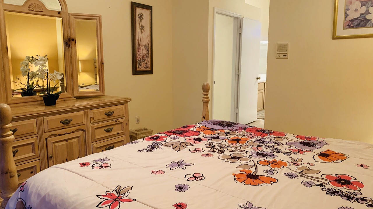 Photo of Bedroom in Lindfields
