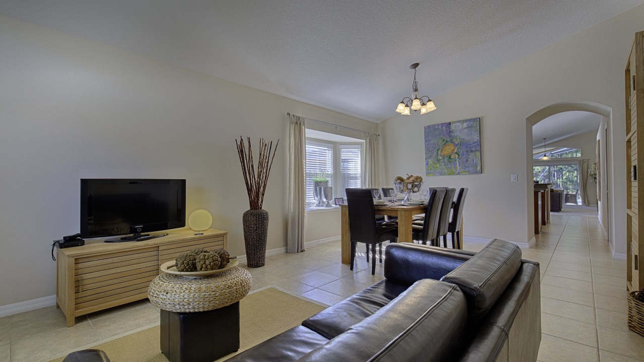 Photo of Livingroom in Watersong