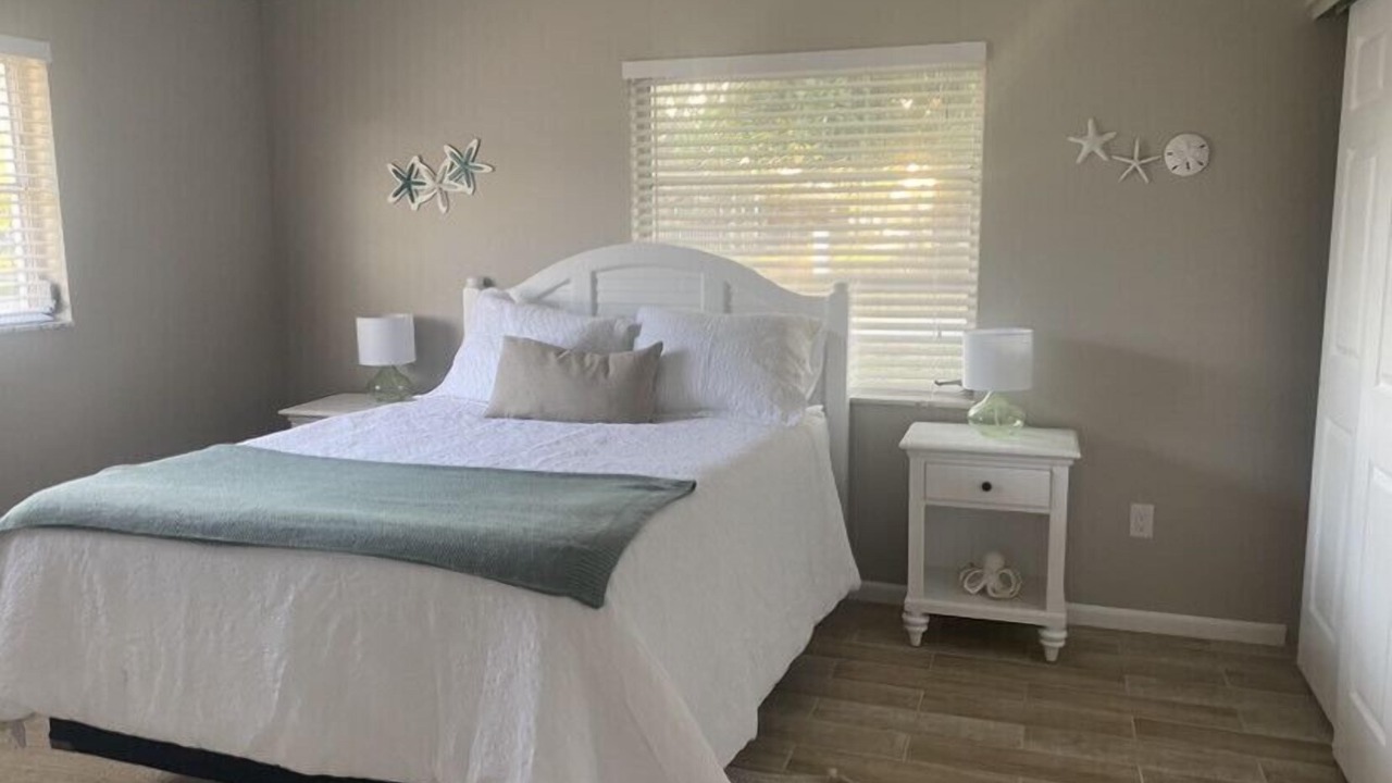 Photo of Bedroom in Iona