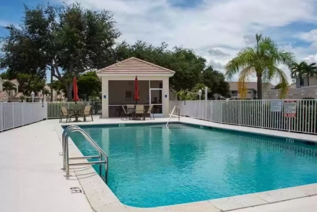 Photo of Outdoor in Naples
