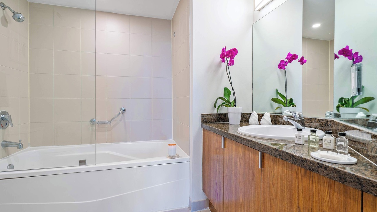 Photo of Bathroom in Coconut Grove