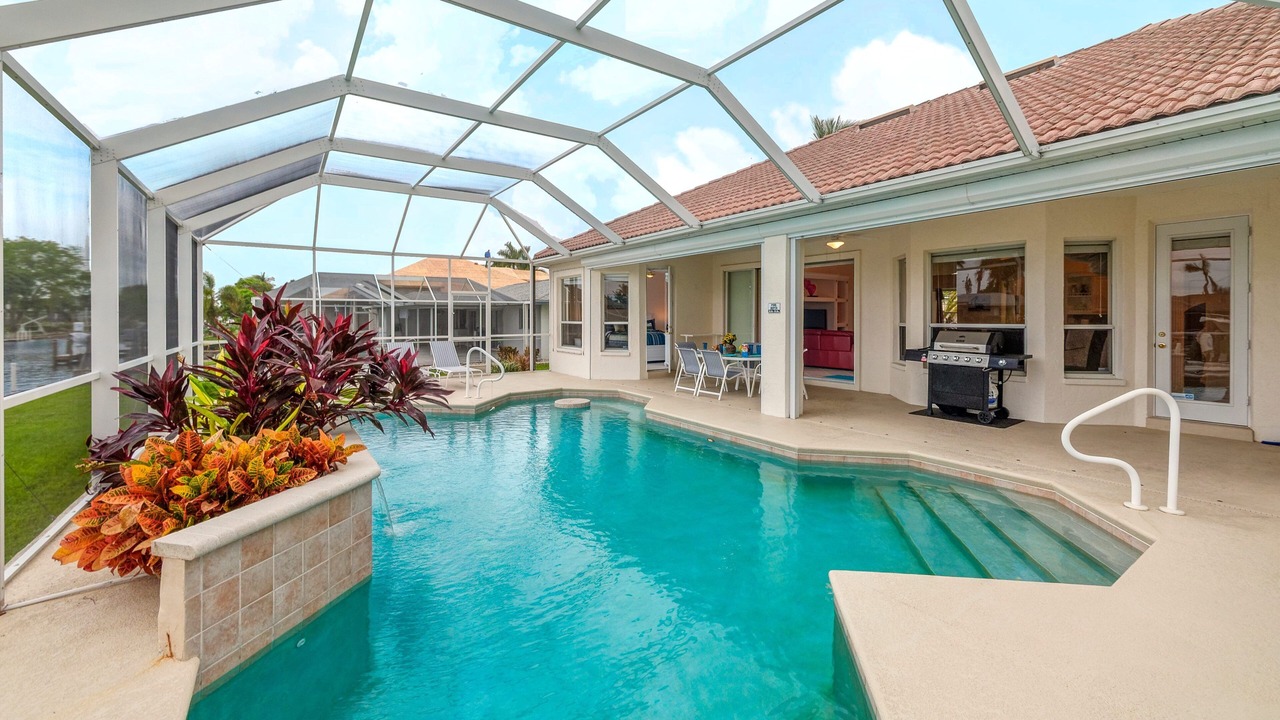 Photo of Outdoor in Pelican