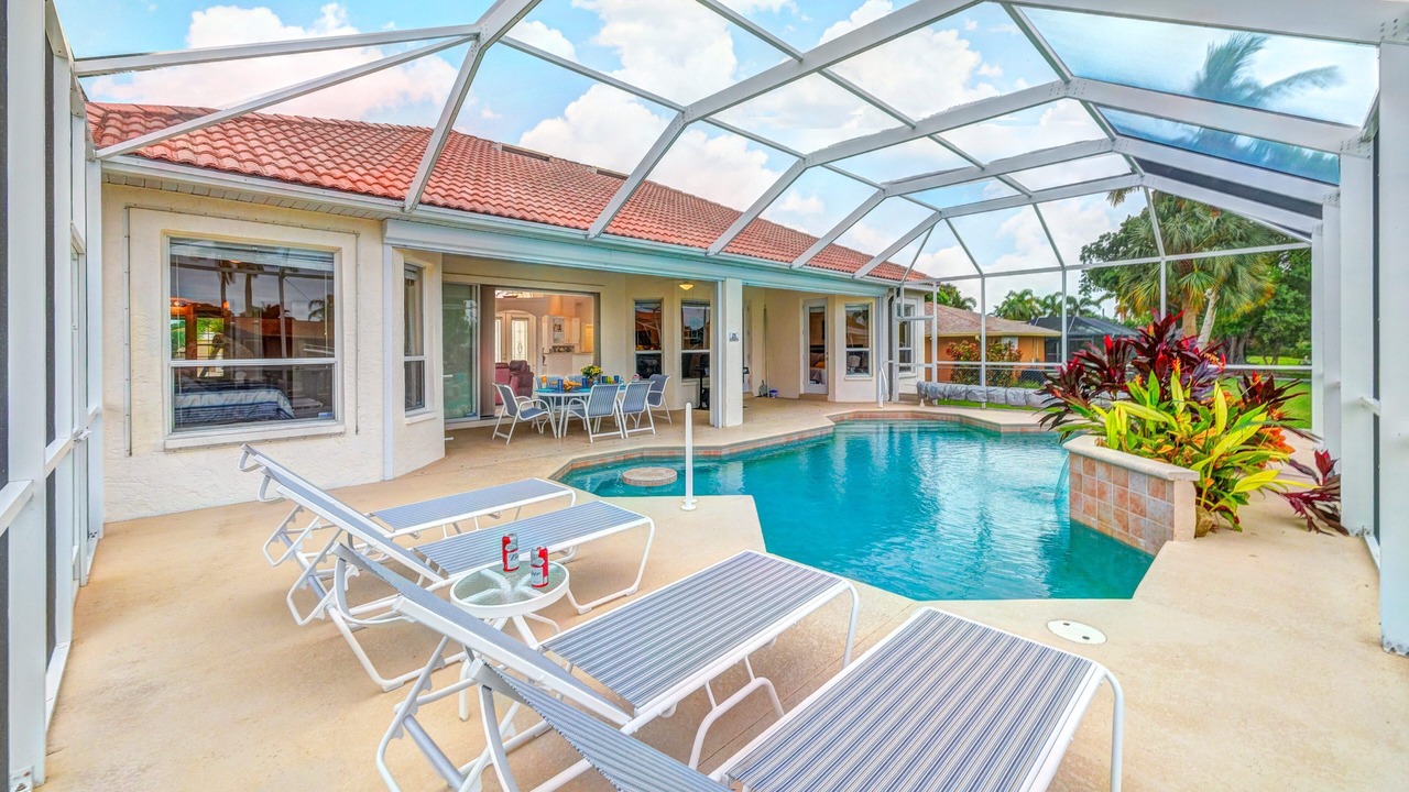 Photo of Outdoor in Pelican