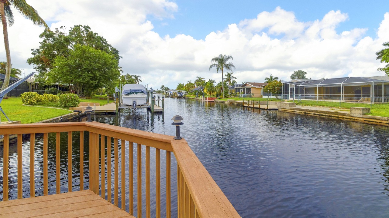 Photo of Outdoor in Pelican