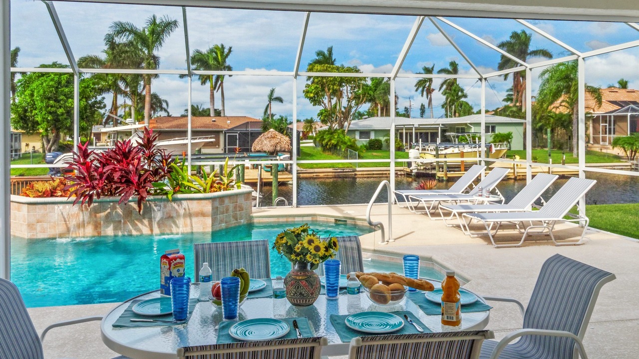 Photo of Outdoor in Pelican