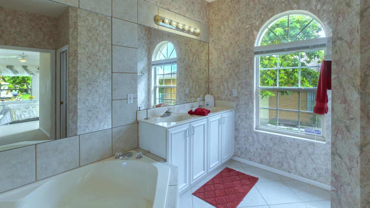 Photo of Bathroom in Pelican