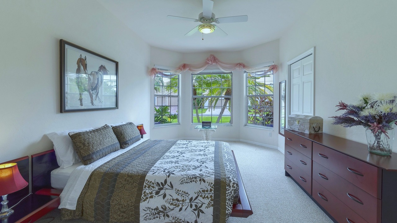 Photo of Bedroom in Pelican