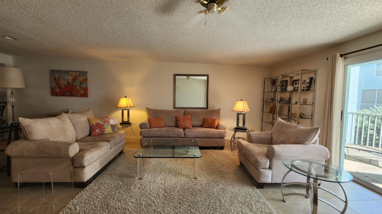 Photo of Livingroom in Tierra Verde