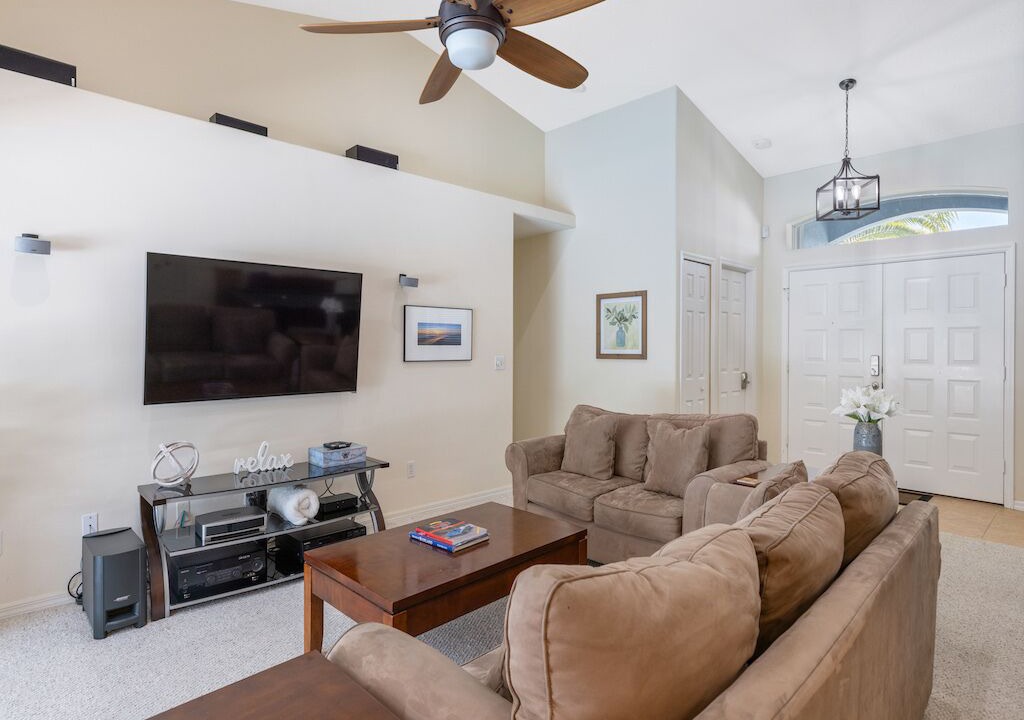 Photo of Livingroom in Sebastian Highlands