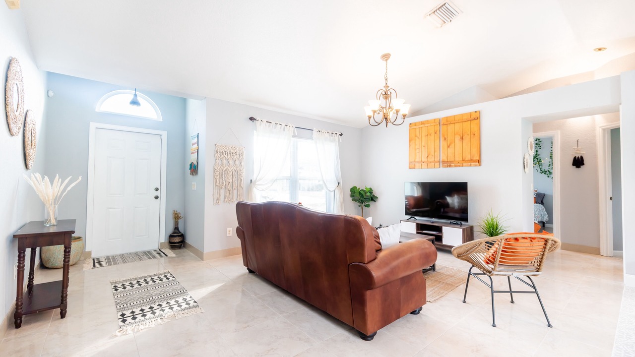 Photo of Livingroom in Port Saint Lucie
