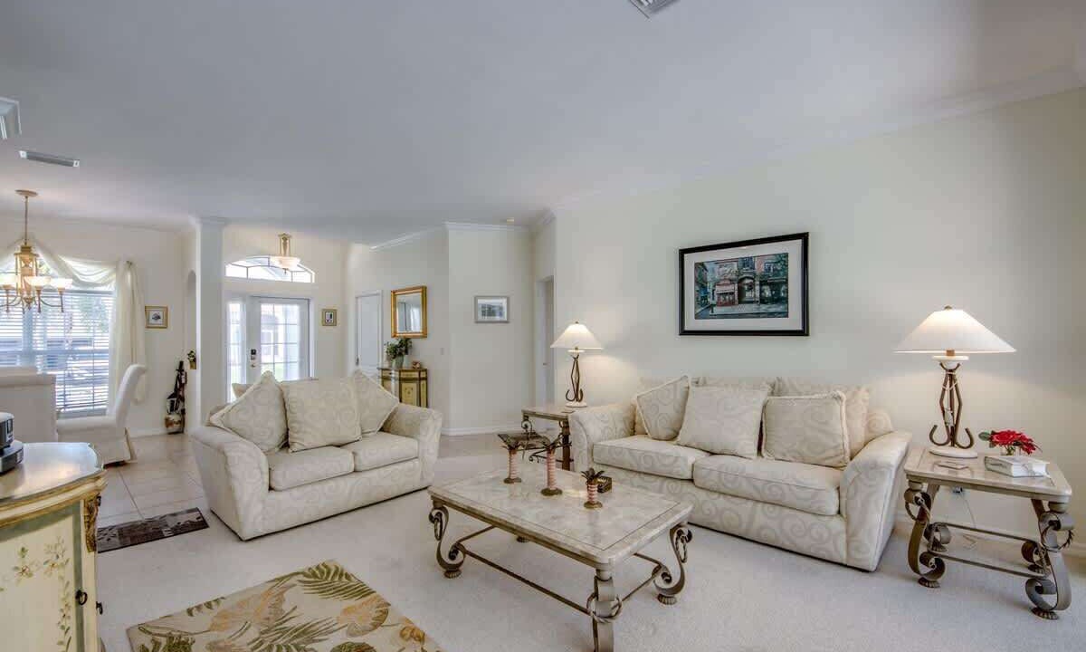 Photo of Livingroom in Biggar