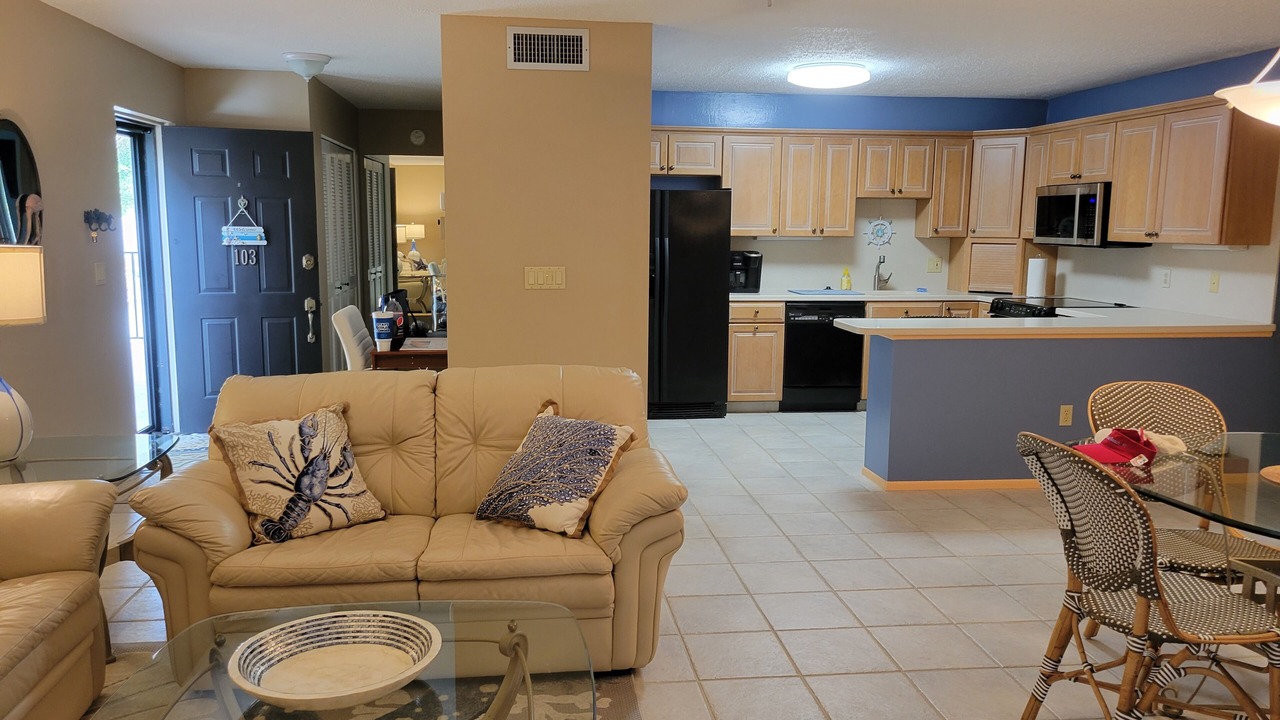 Photo of Livingroom in Englewood