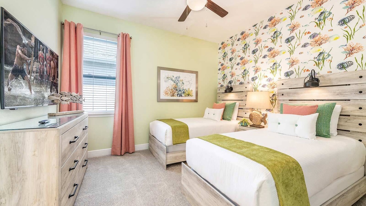 Photo of Bedroom in Bay Lake