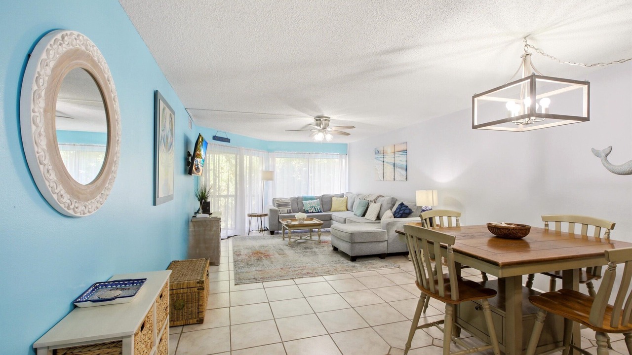 Photo of Livingroom in Holmes Beach