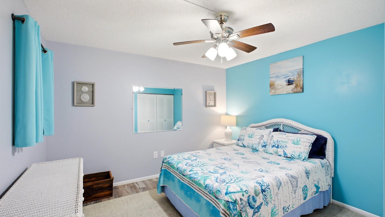 Photo of Bedroom in Holmes Beach