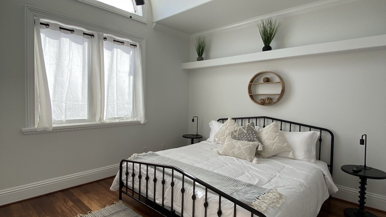 Photo of Bedroom in Pelican