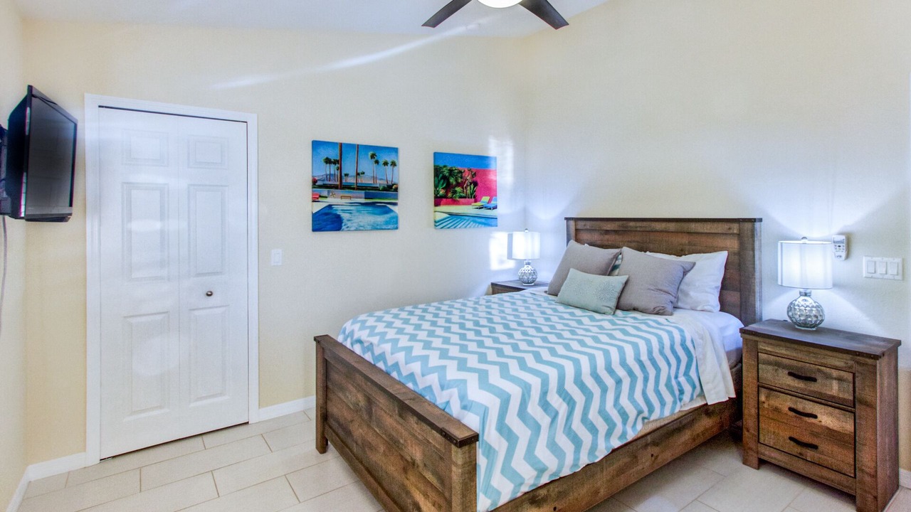 Photo of Bedroom in Eight Lakes