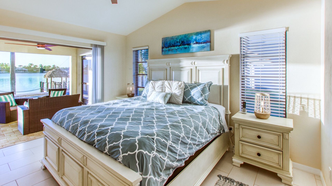 Photo of Bedroom in Eight Lakes