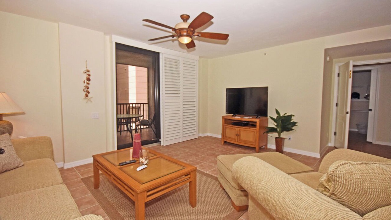 Photo of Livingroom in Englewood