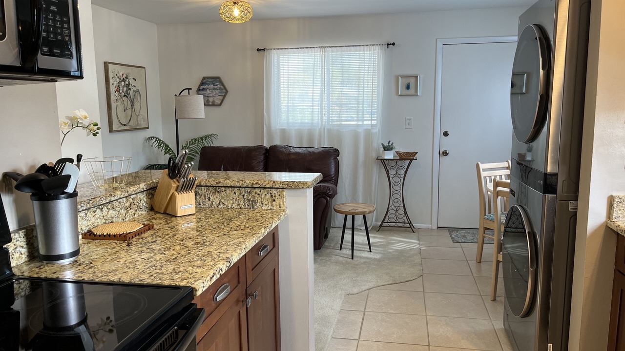 Photo of Kitchen in Royal Harbor