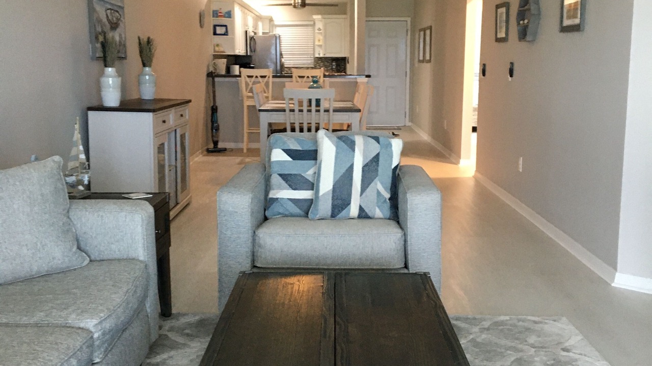 Photo of Livingroom in Englewood