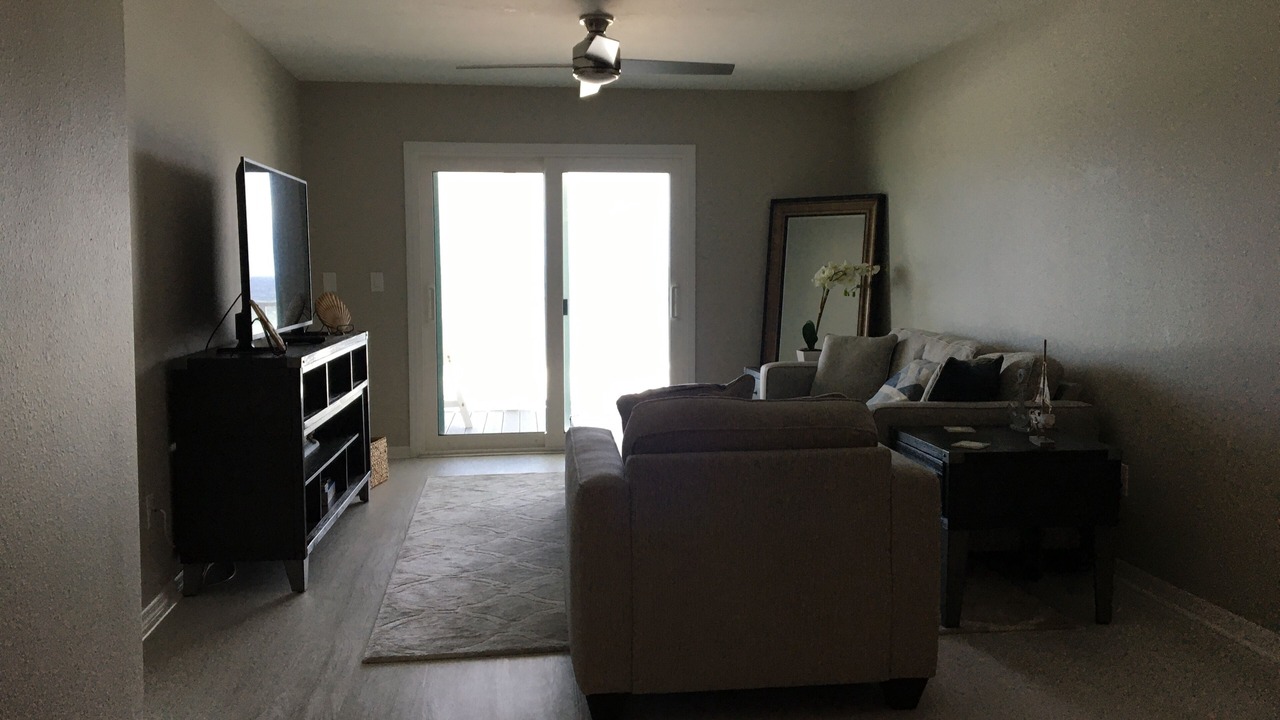 Photo of Livingroom in Englewood