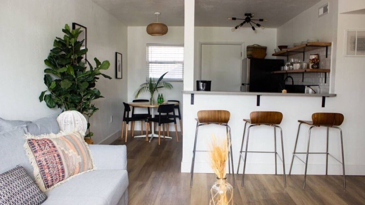 Photo of Livingroom in Michigan Beach