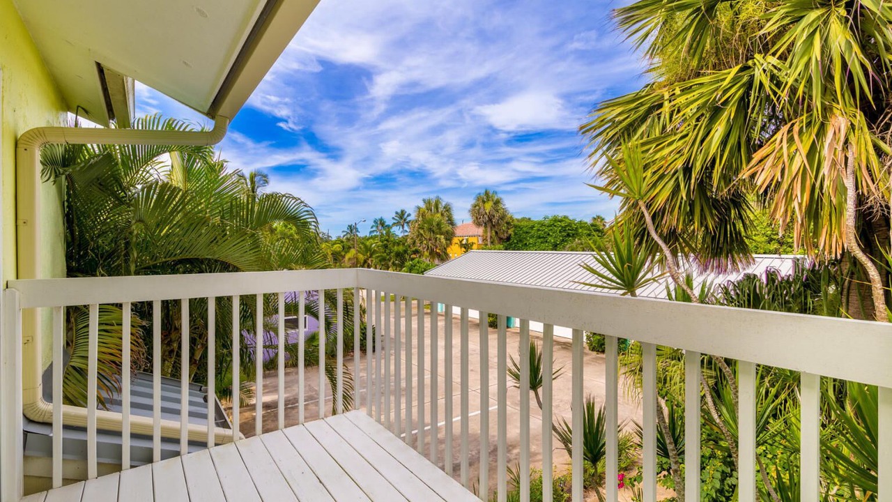 Photo of Patio Balcony in Melbourne Beach