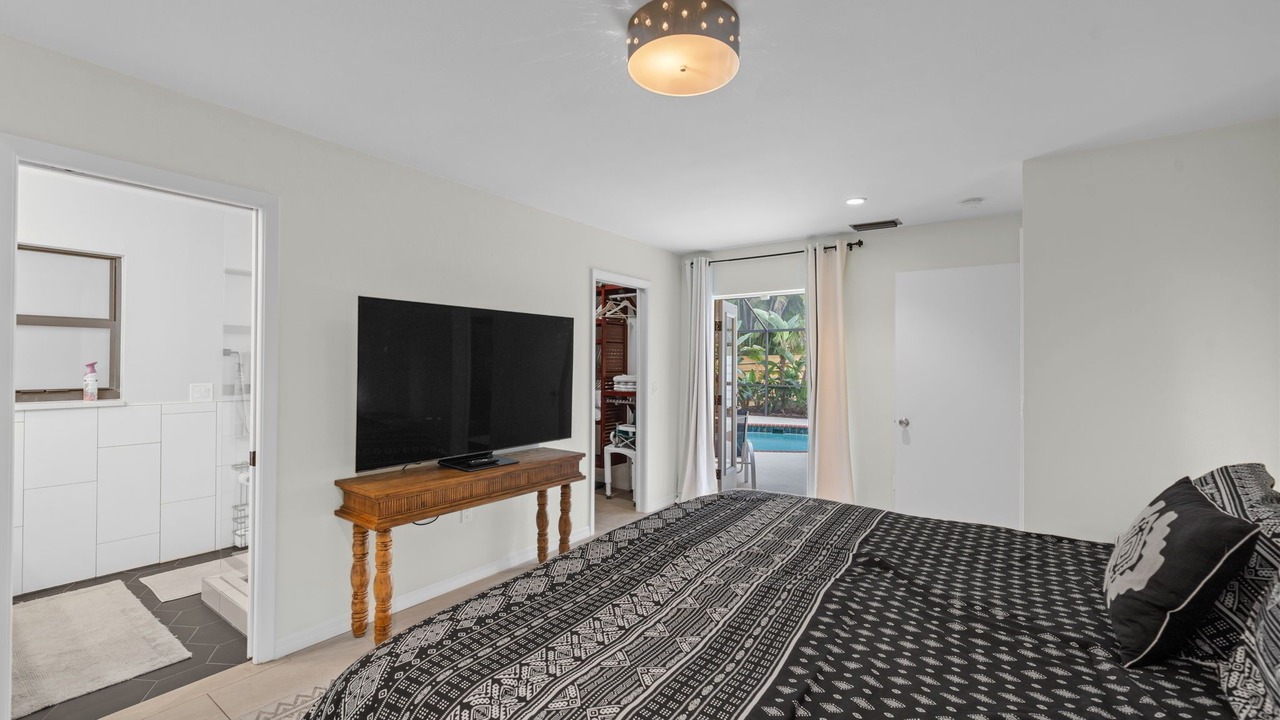 Photo of Bedroom in Indian Beach Sapphire Shores