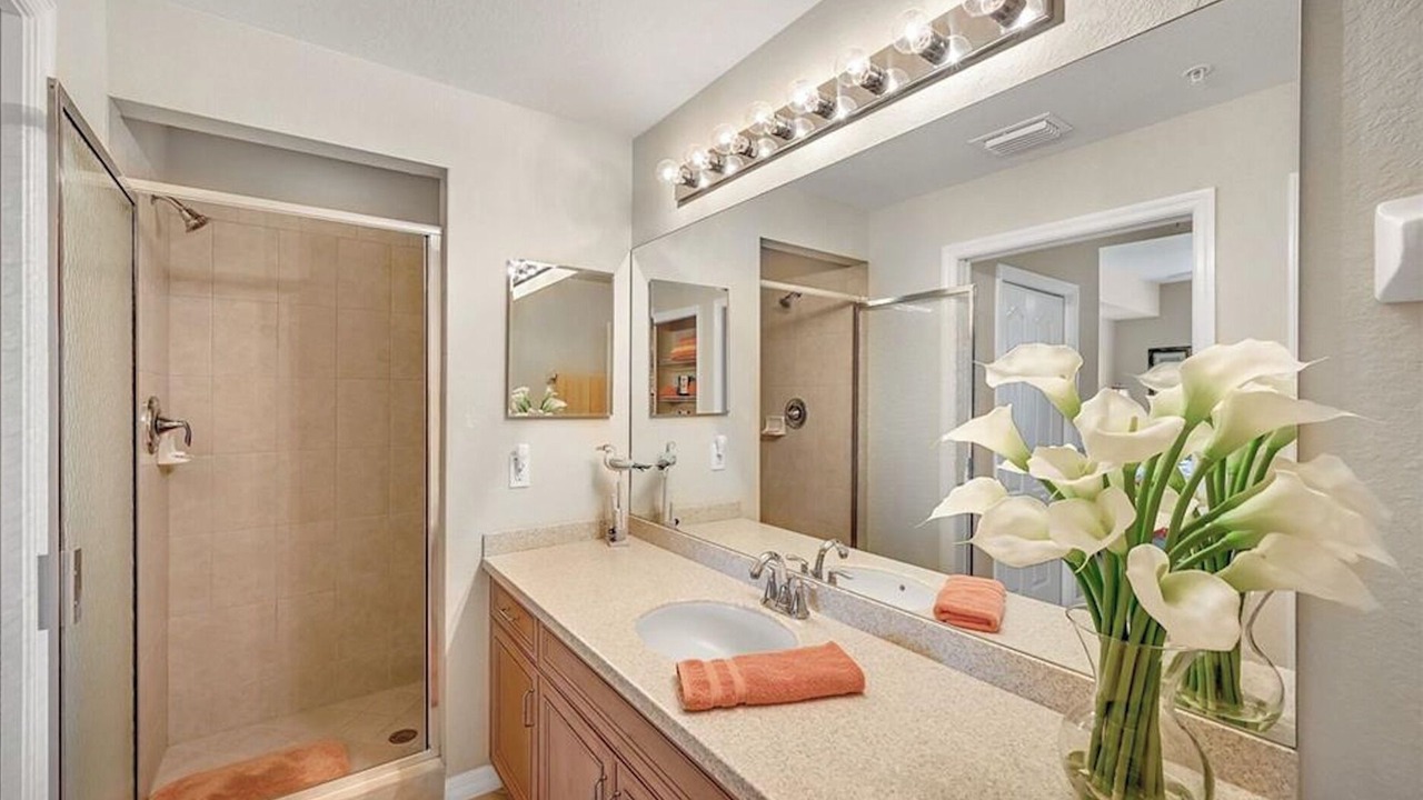 Photo of Bathroom in Naples