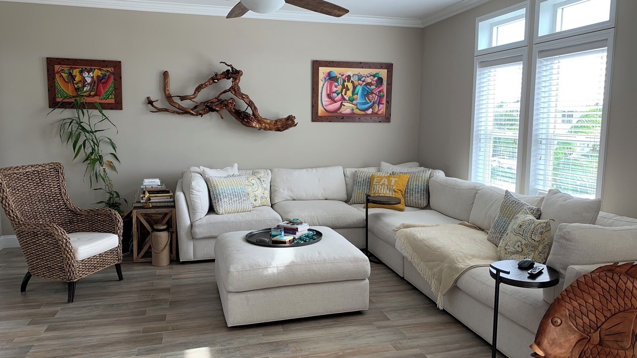 Photo of Livingroom in Winston Waterways