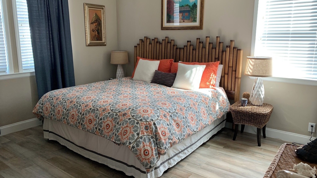 Photo of Bedroom in Winston Waterways