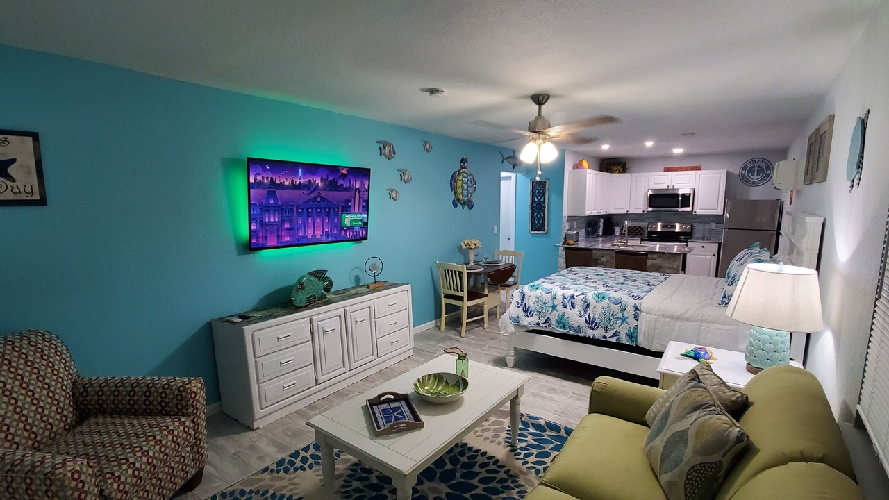 Photo of Livingroom in Englewood