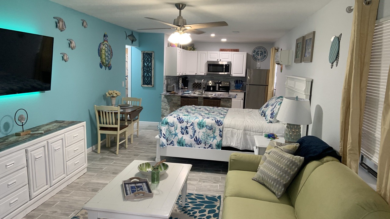 Photo of Livingroom in Englewood