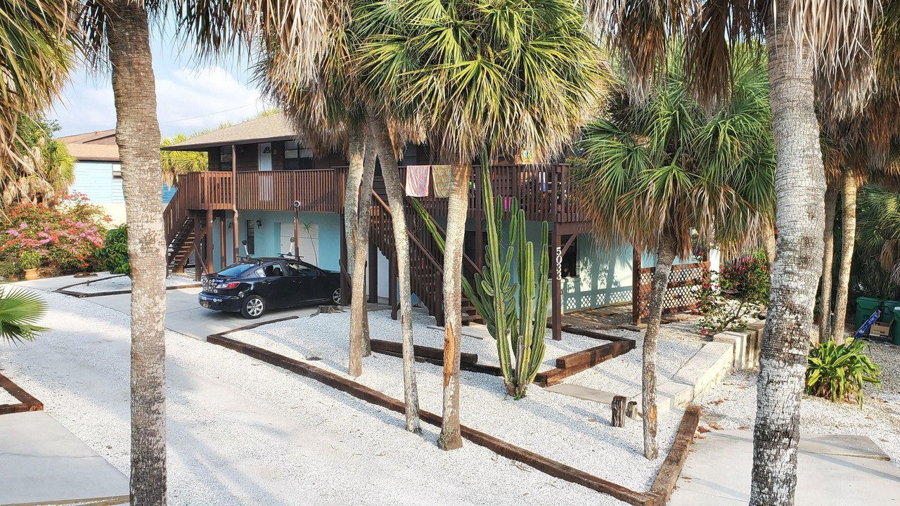 Photo of Outdoor in Englewood