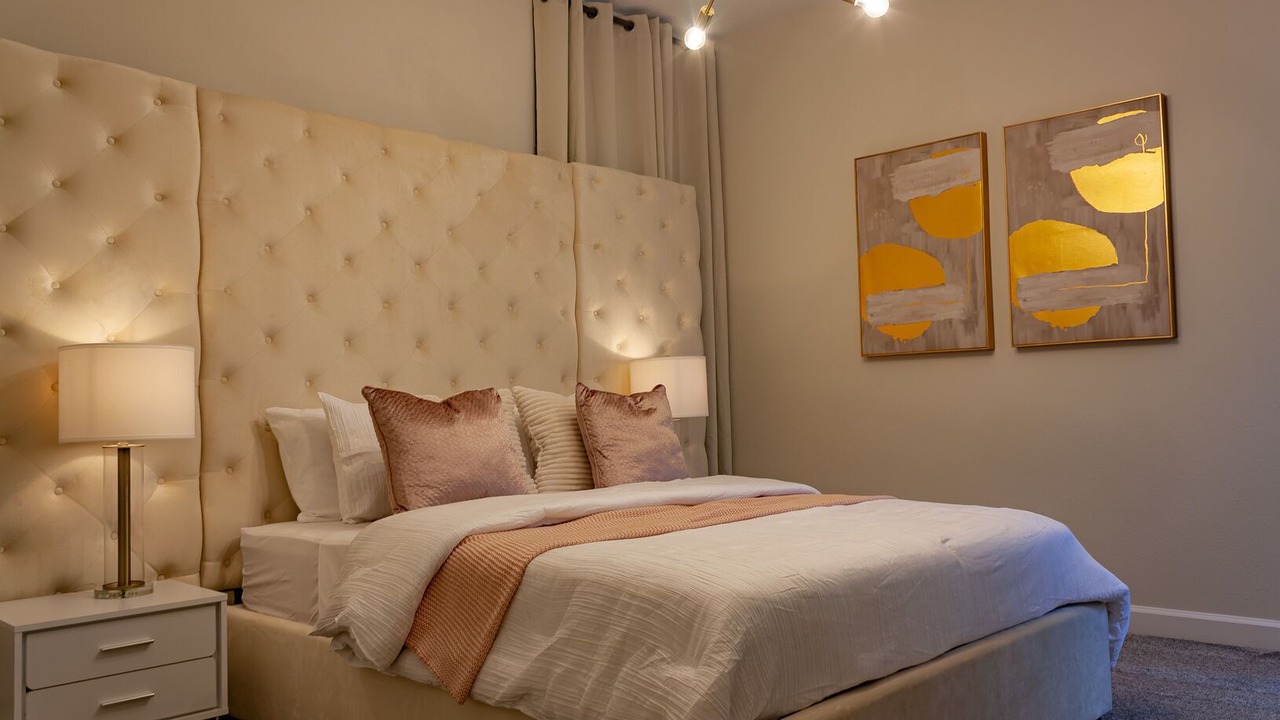 Photo of Bedroom in Bay Lake