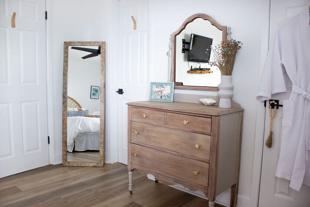 Photo of Bedroom in Gulfstream Beach