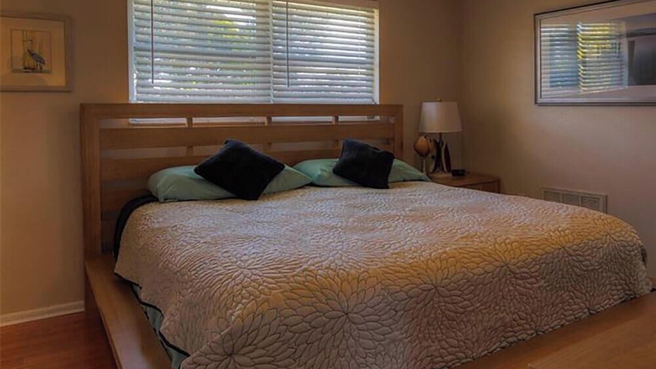 Photo of Bedroom in Englewood