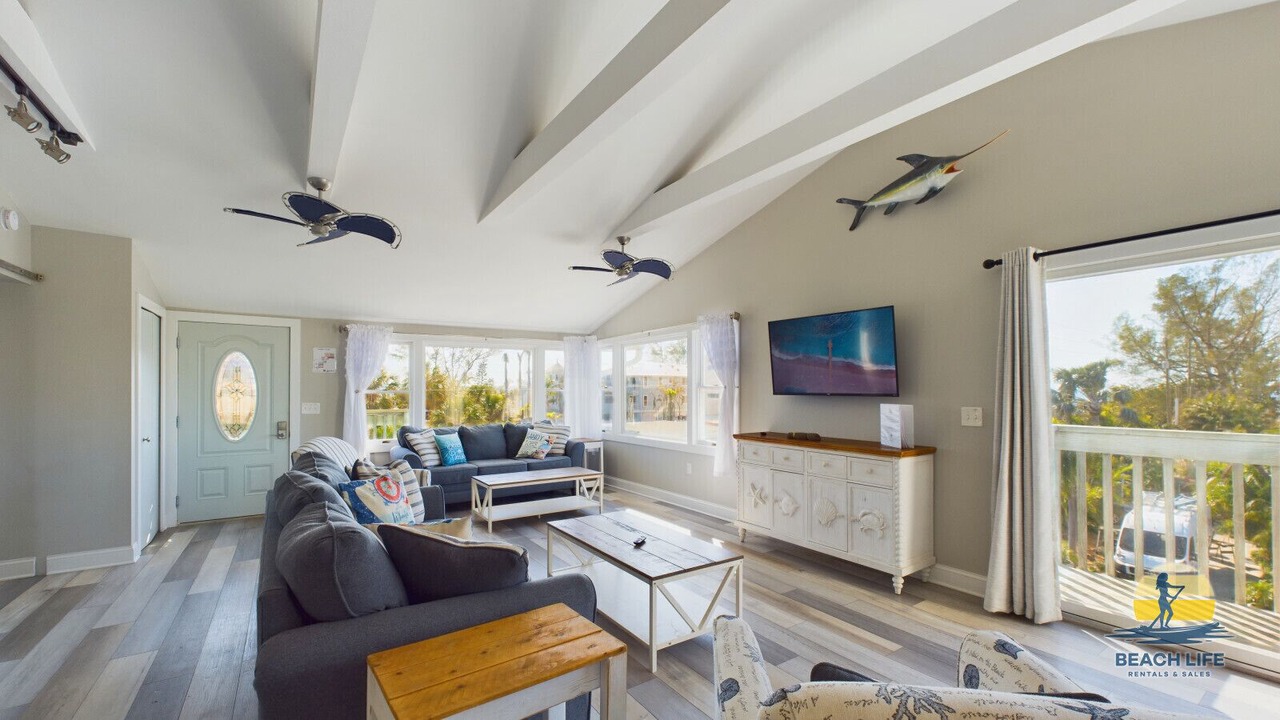Photo of Bedroom in Holmes Beach