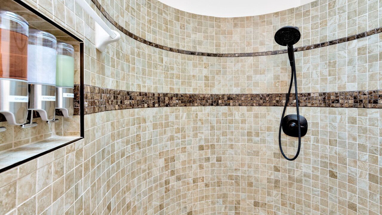 Photo of Bathroom in Lakeview Village
