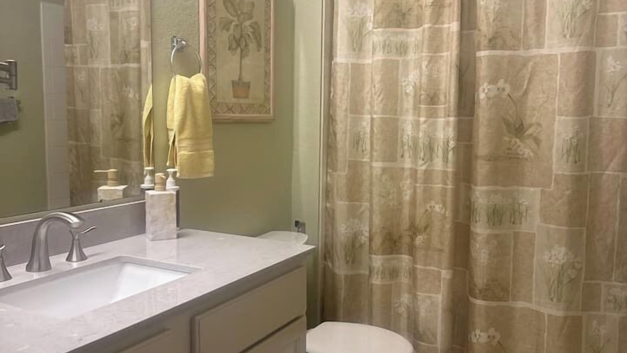 Photo of Bathroom in Iona