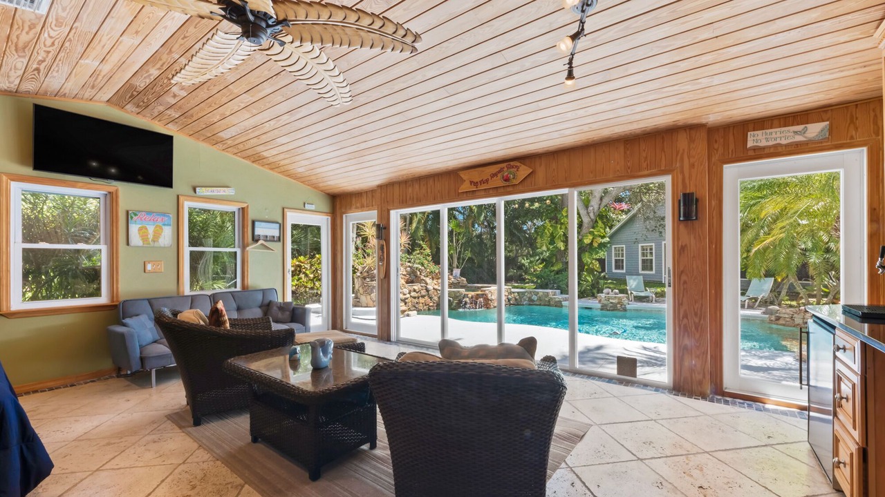 Photo of Livingroom in Rocky Point