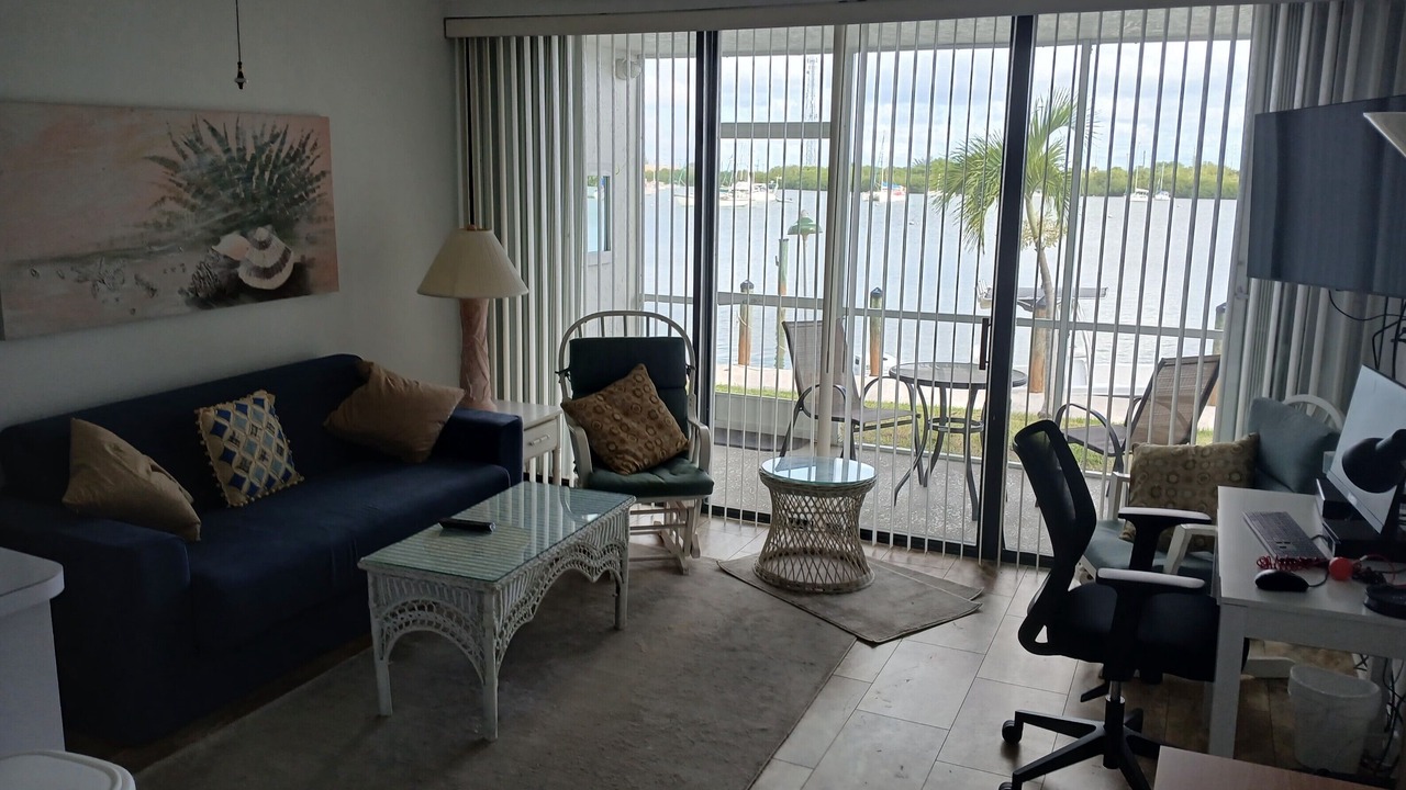 Photo of Livingroom in Marathon